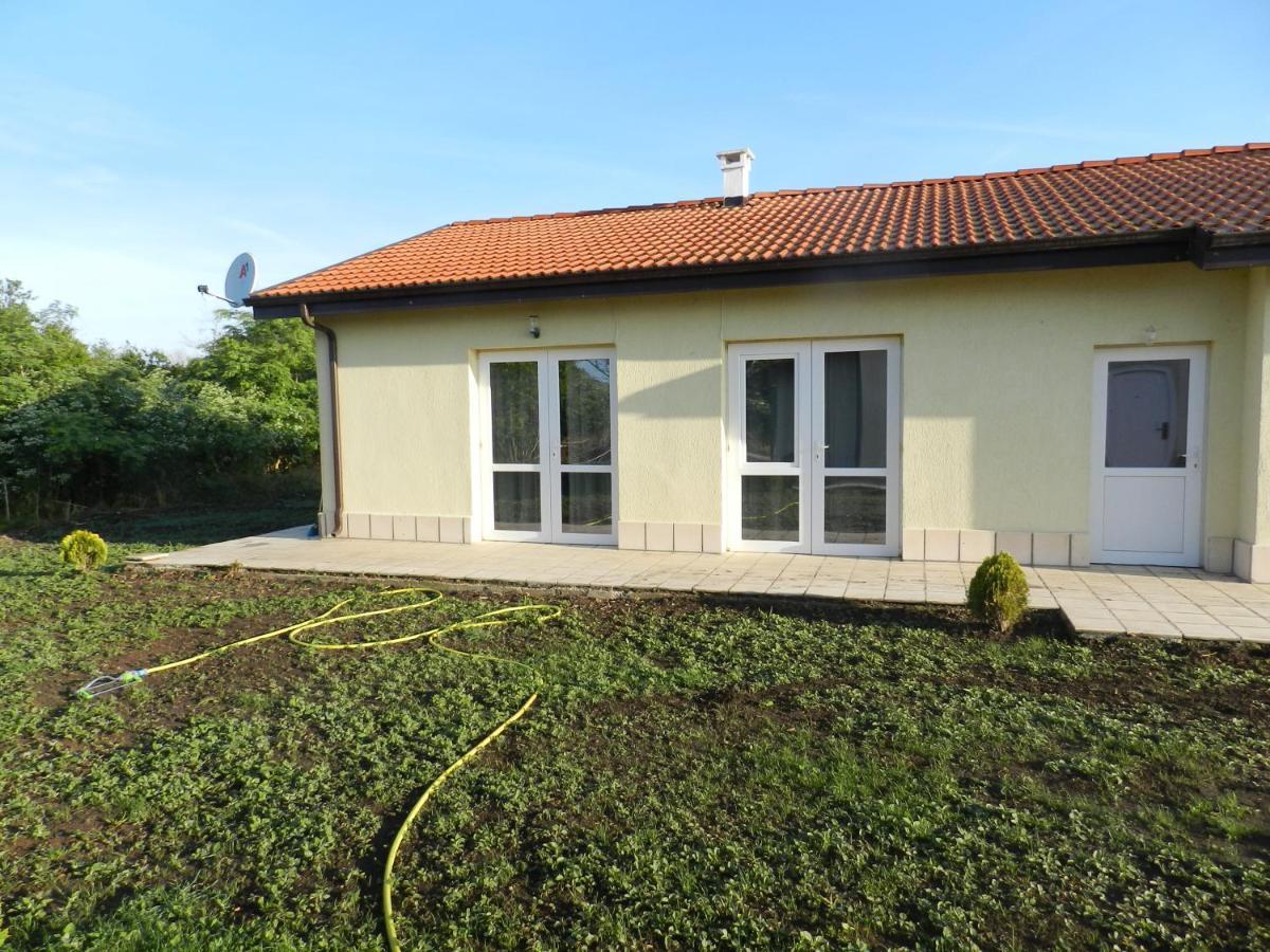 Villa Campo Ezerets Dış mekan fotoğraf