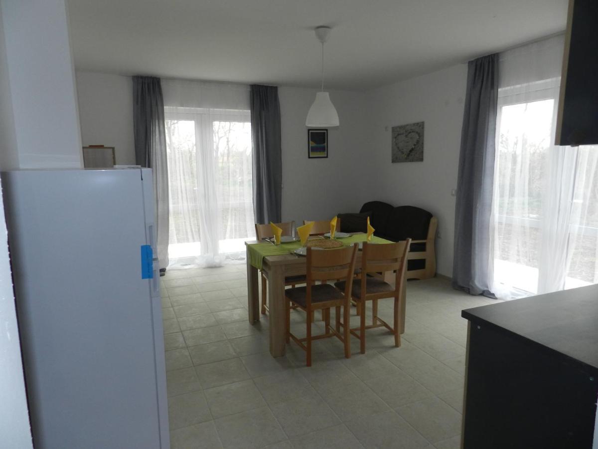 Villa Campo Ezerets Dış mekan fotoğraf